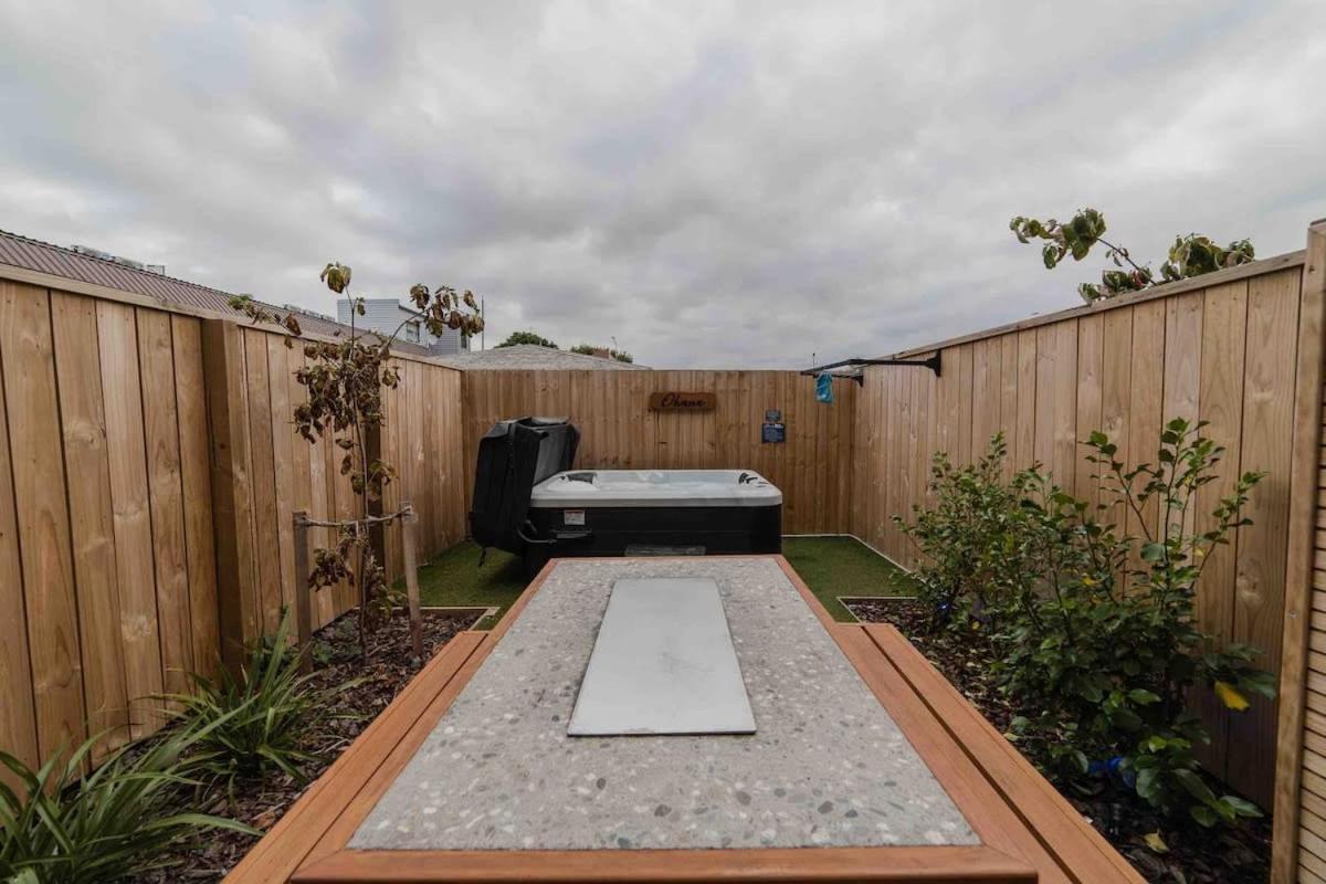 Stones Throw From The Stadium & Hot Tub Christchurch Exterior photo